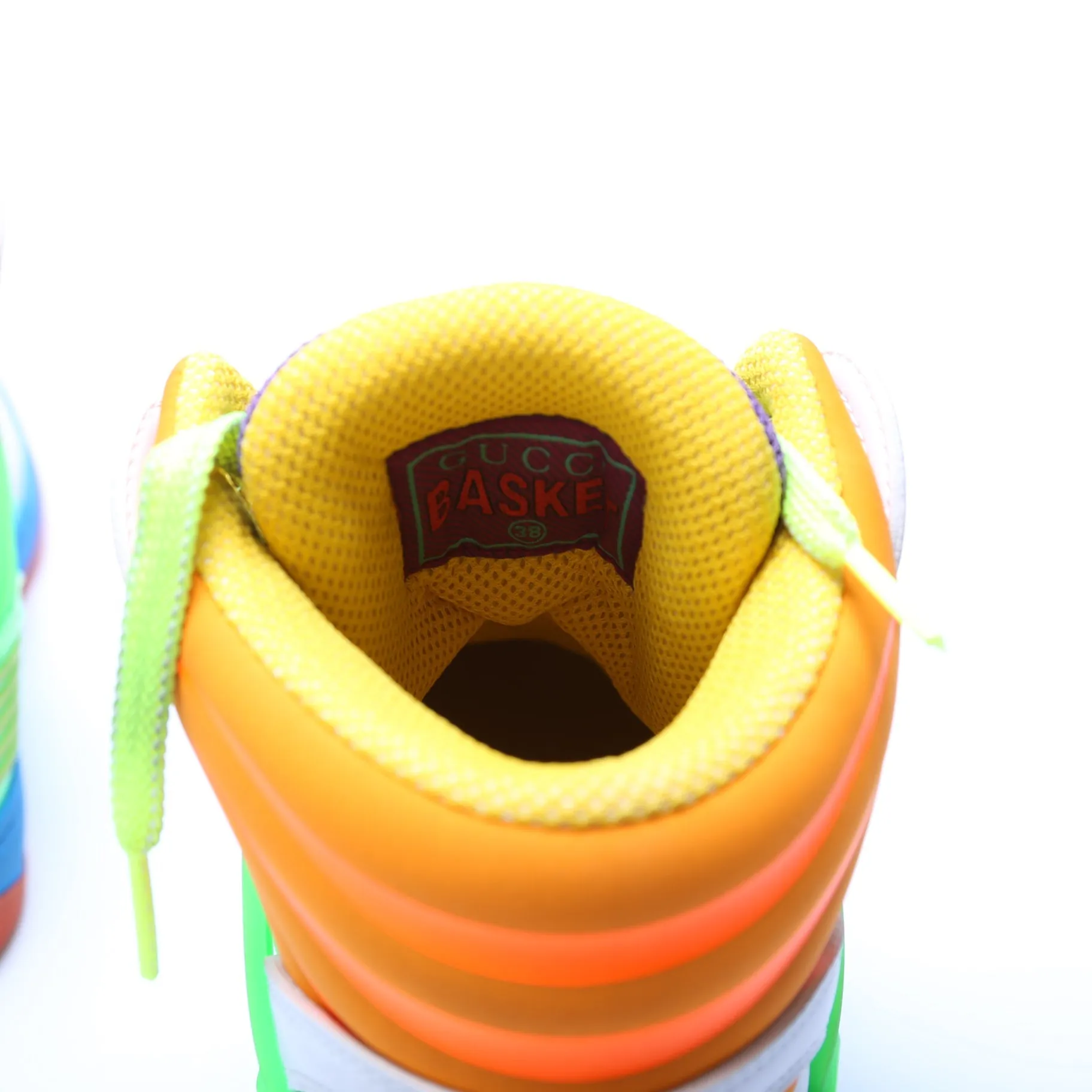 661310 High Top Sneakers Size 38